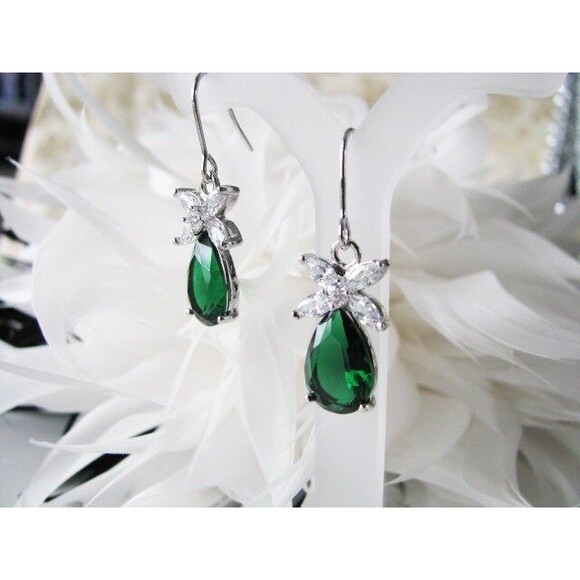 Emerald Green cubic zirconia Earrings - Picture 1 of 4
